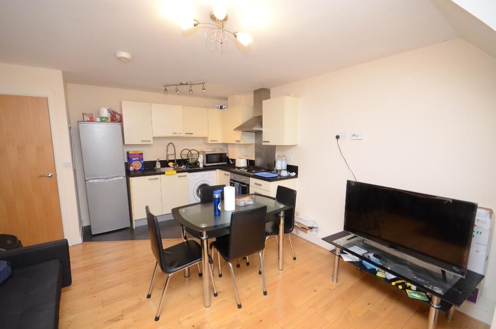 Property photo 2 of 6