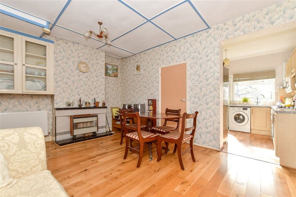 Property photo 1 of 11 Dining Area