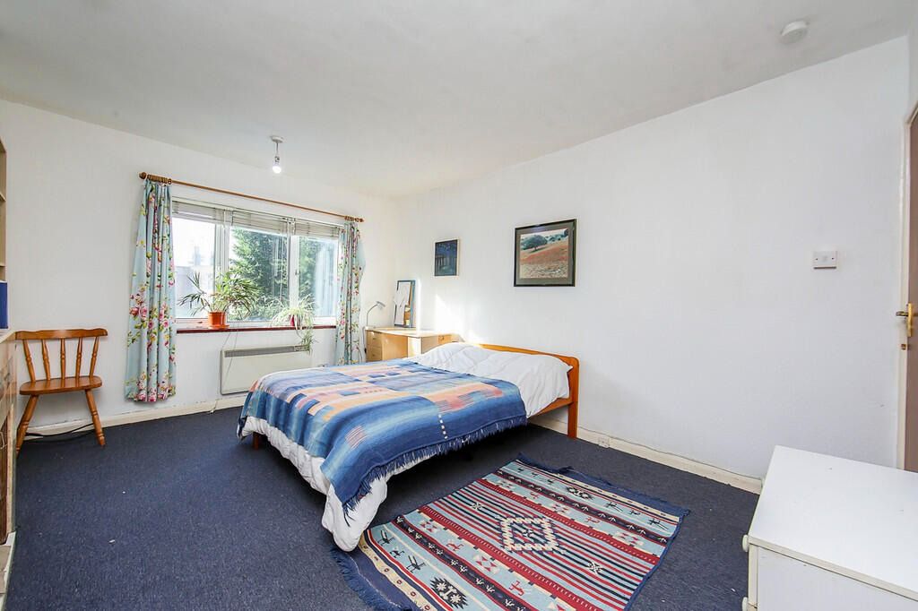 Property photo 3 of 7 5300993