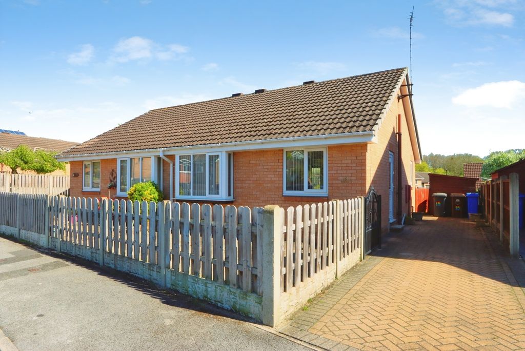 Property photo 1 of 16 Pbox-Img.Jpg