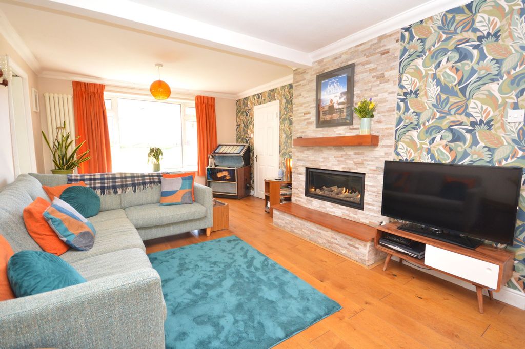 Property photo 1 of 23