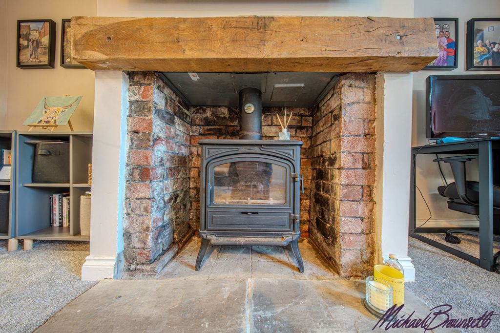 Property photo 3 of 20