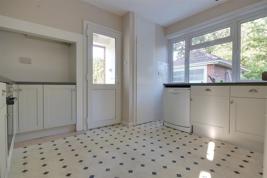 Property photo 3 of 13 Kitchen.Jpg