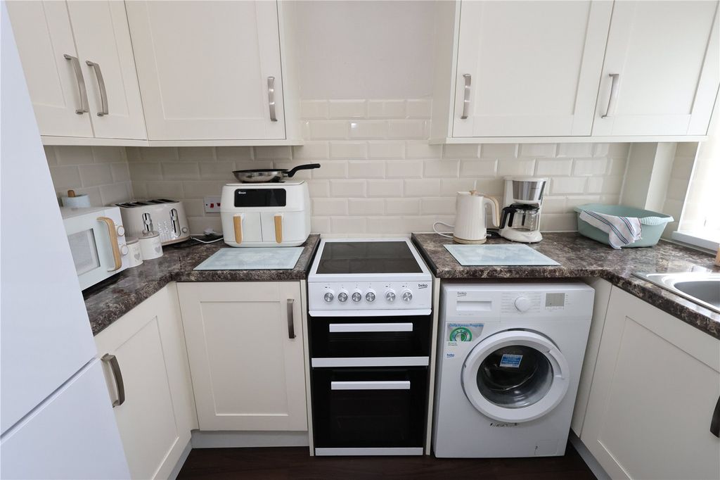 Property photo 2 of 11 Picture No. 05