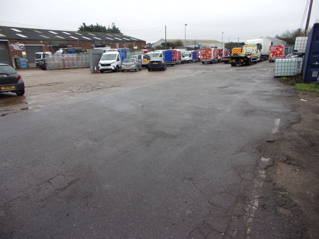 Property photo 1 of 1