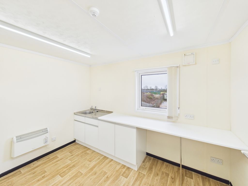 Property photo 2 of 11 Photo 2