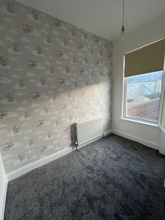 Property photo 2 of 7 Image