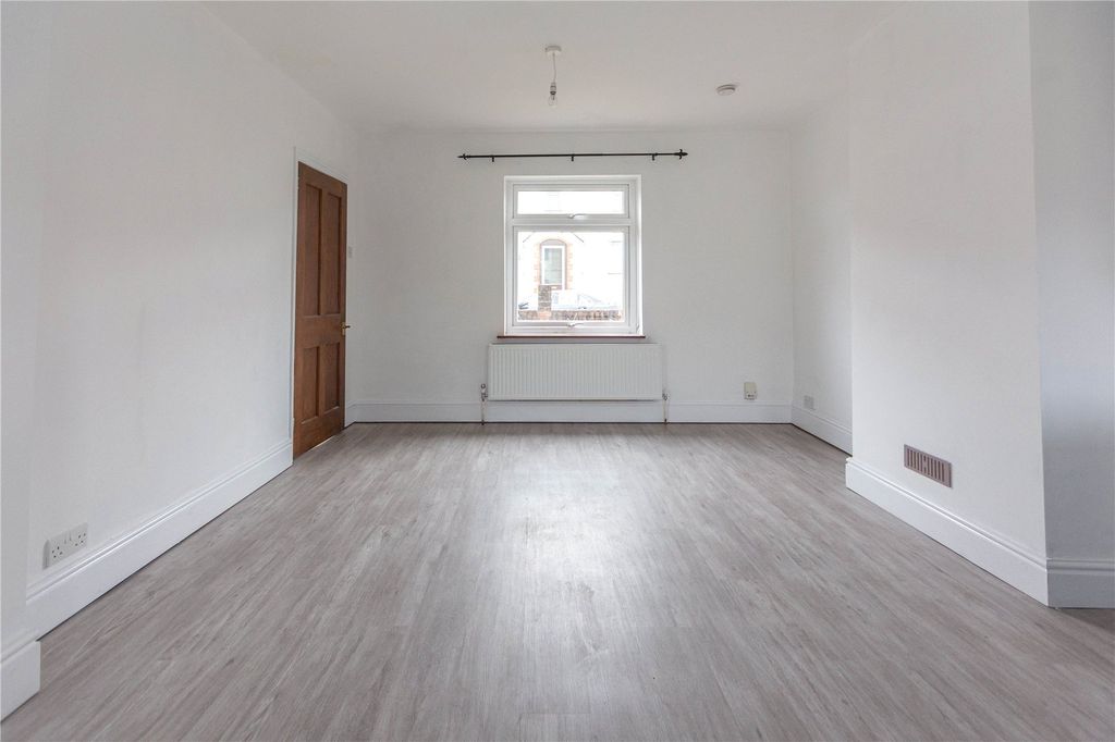 Property photo 3 of 22 Picture No. 20