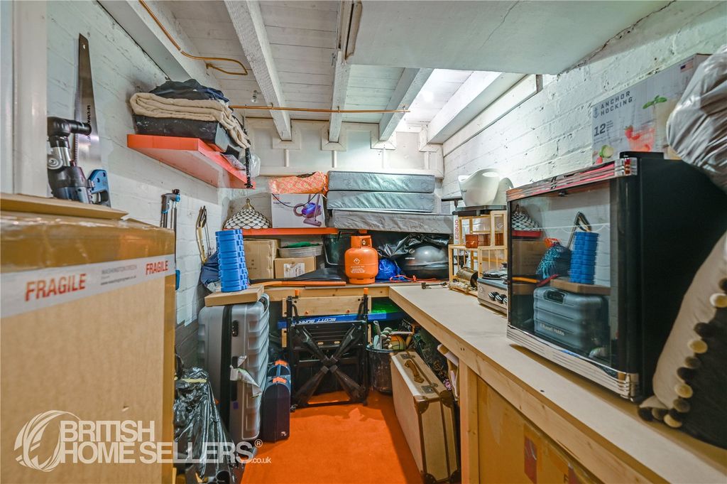 Additional image 16 of 3 bed flat for saleLiverpool Road, Southport, Merseyside PR8