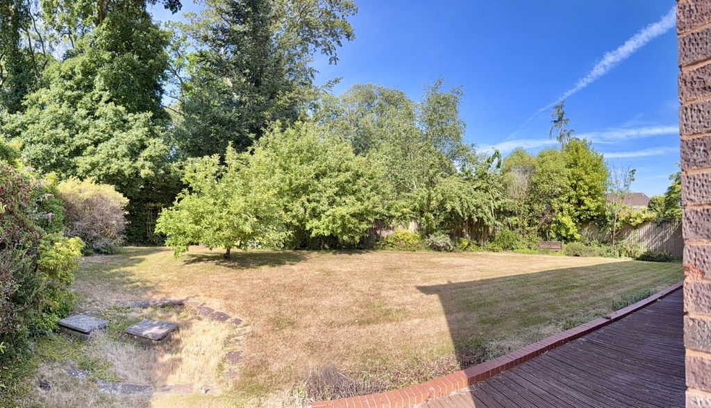 Property photo 2 of 19