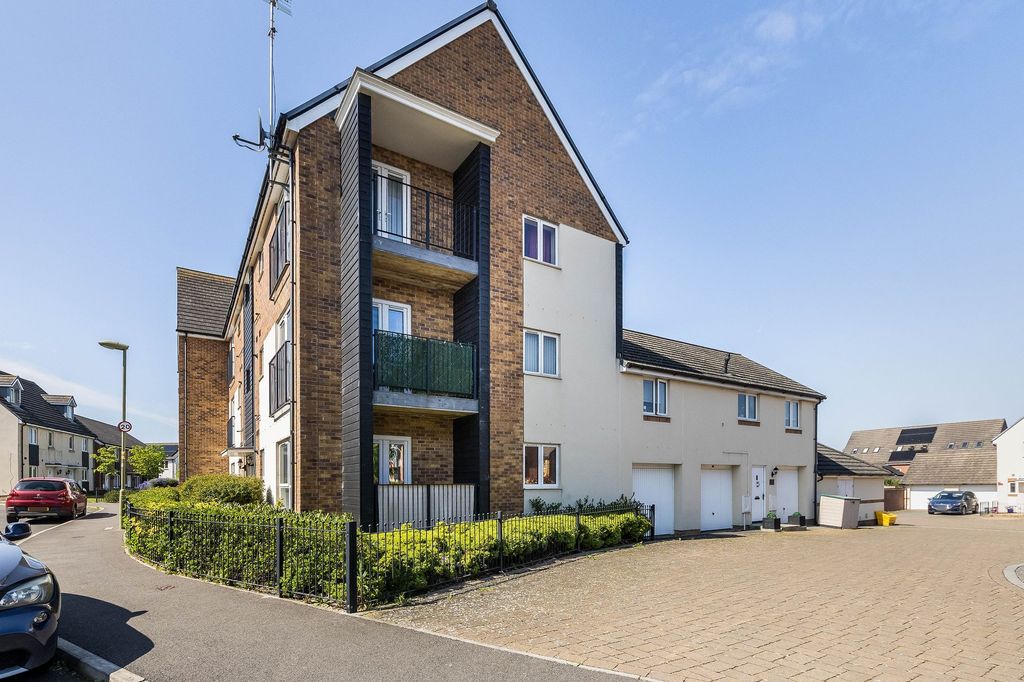Additional image 12 of 1 bed flat for saleJackdaw Road, Didcot OX11