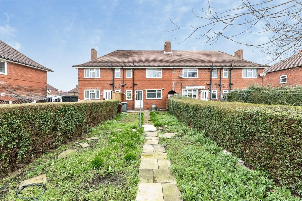 Property photo 2 of 11