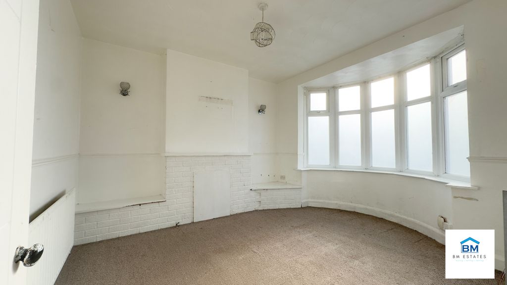 Property photo 2 of 10 Photo 6