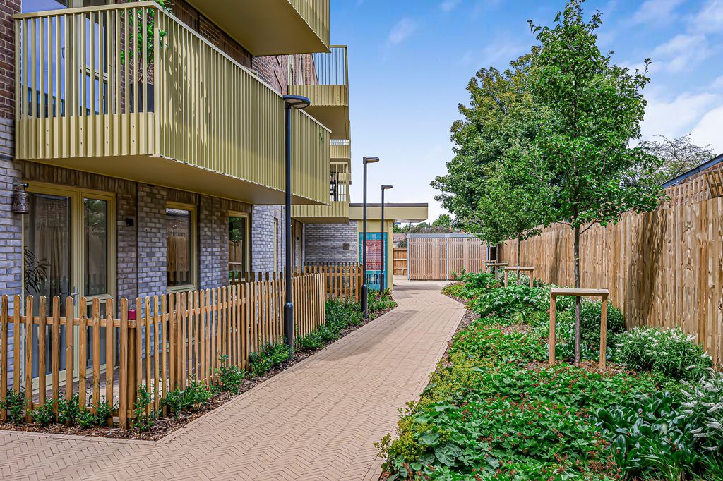 Property photo 1 of 13