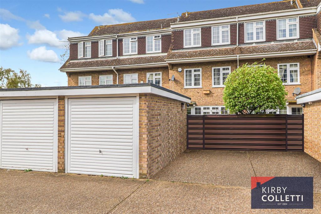 Property photo 3 of 26