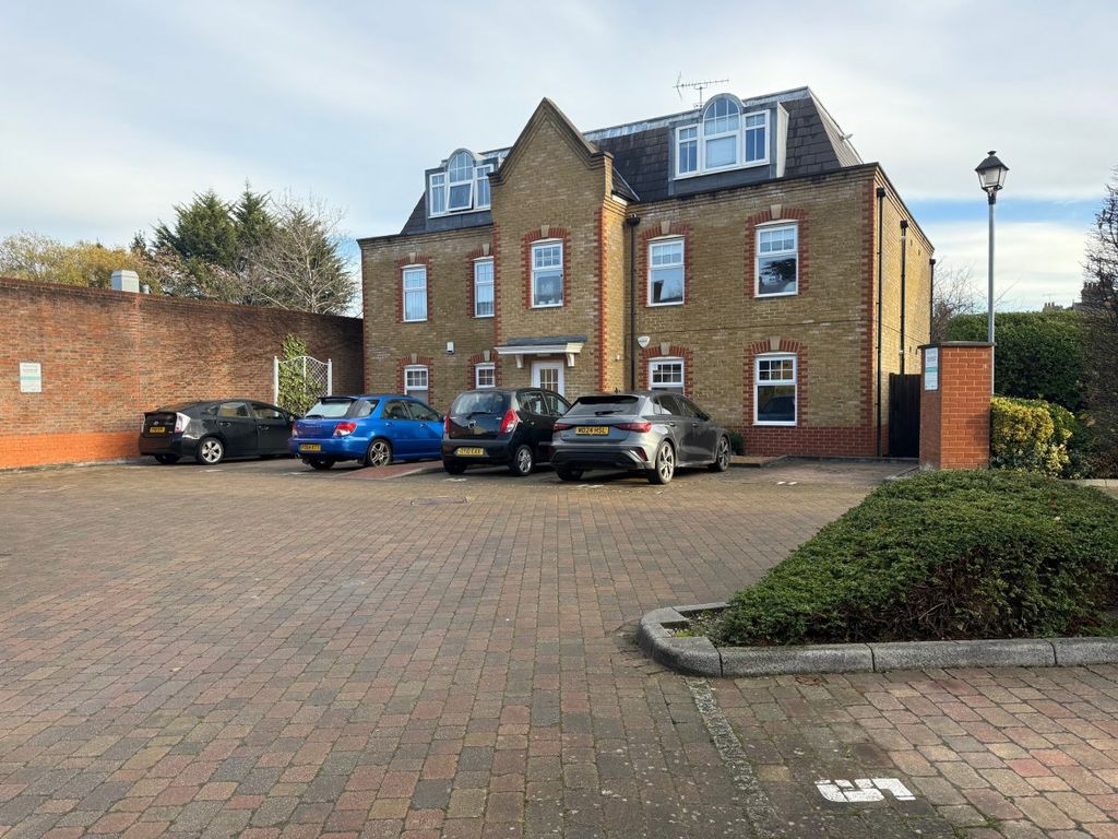 Property photo 1 of 14