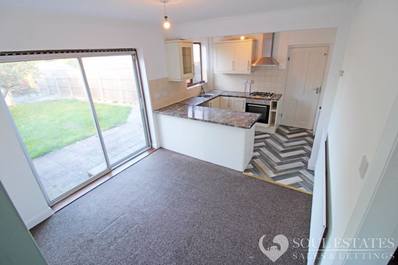 Property photo 2 of 16 Kithen Diner