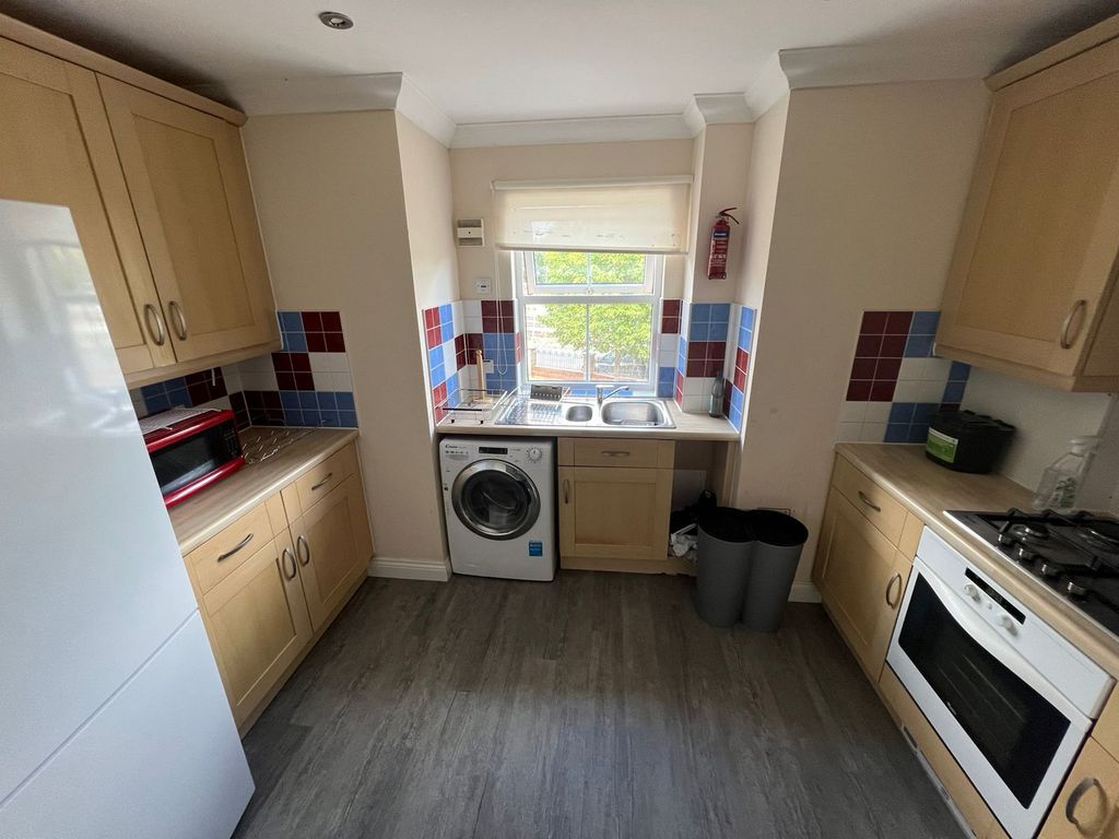 Property photo 2 of 7