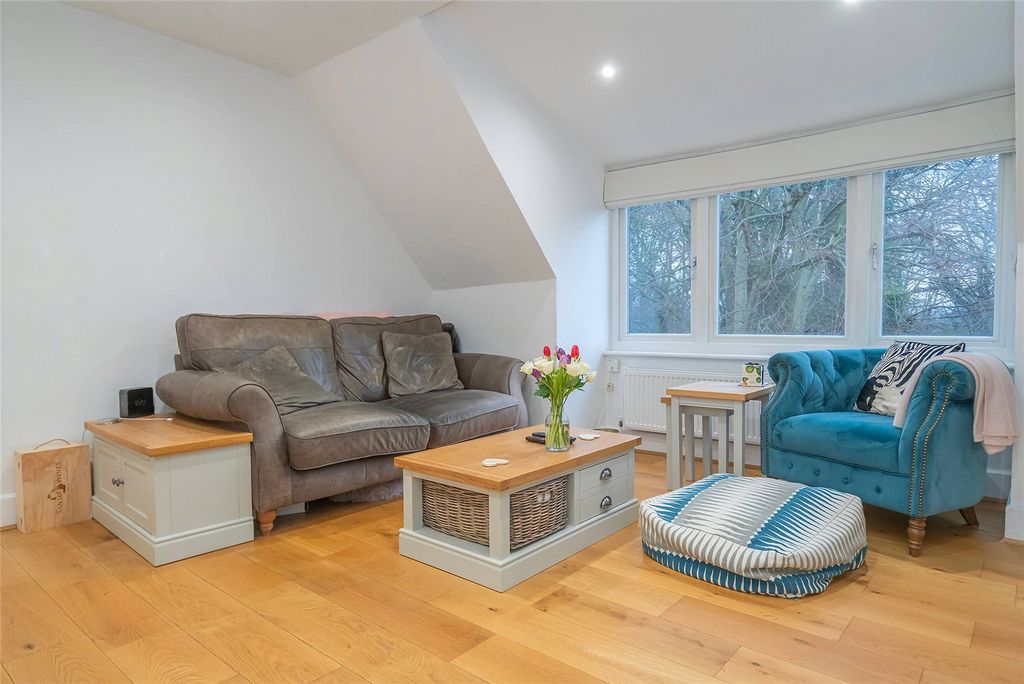 Property photo 2 of 15 Reception C