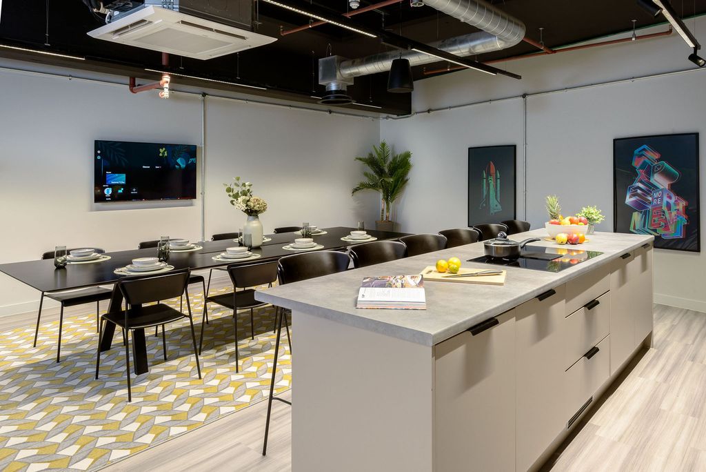 Property photo 3 of 14 Image