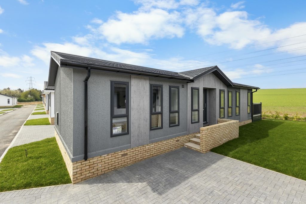 Property photo 1 of 10 B43773Eefd462d0939c944ee37488d5c12B199830Da40Bda74