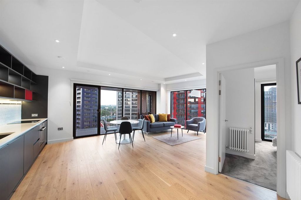 Property photo 1 of 9