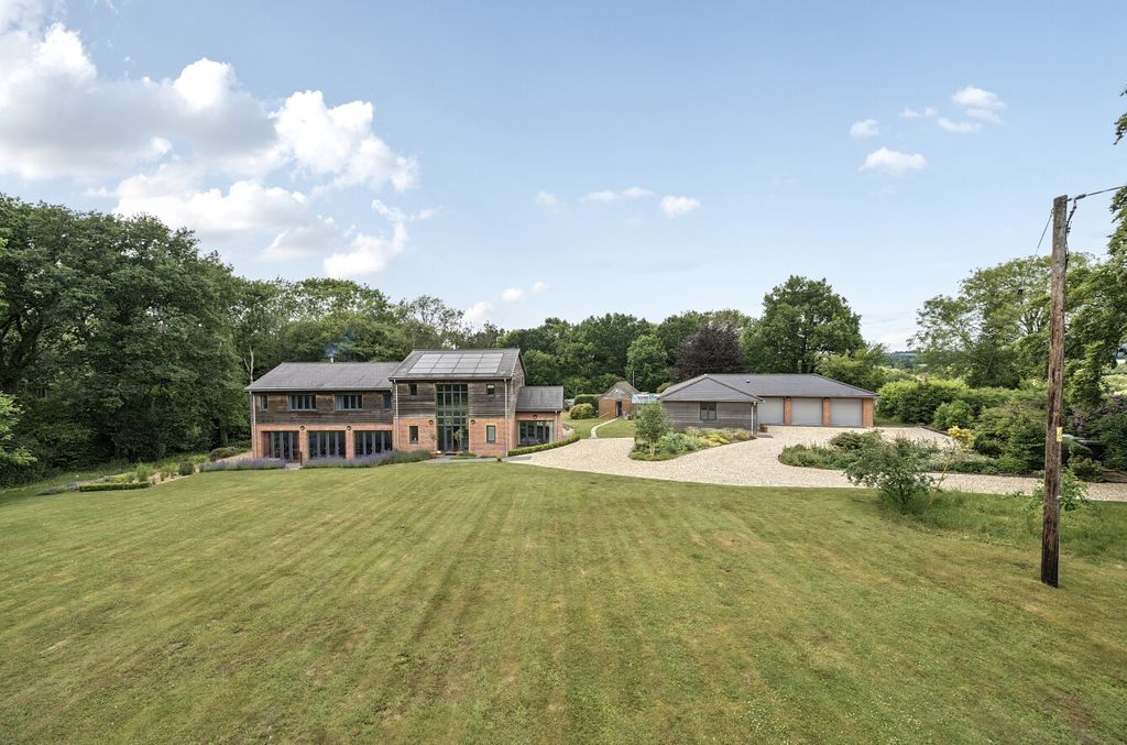 Property photo 2 of 26 1304233-10-6846Aa...