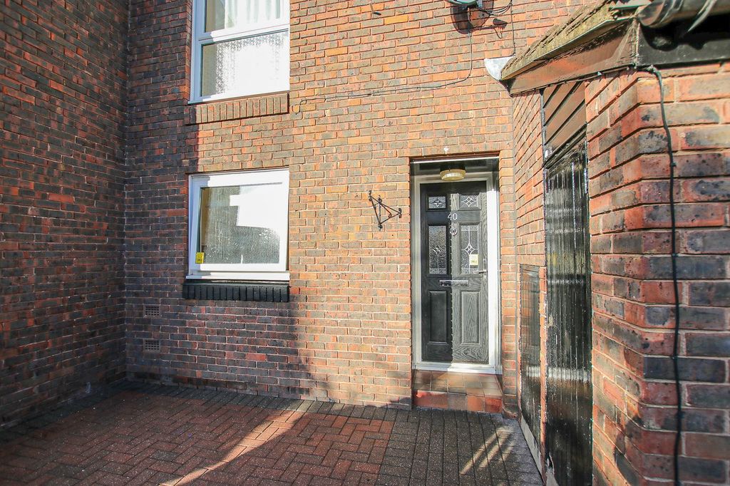 Property photo 2 of 22