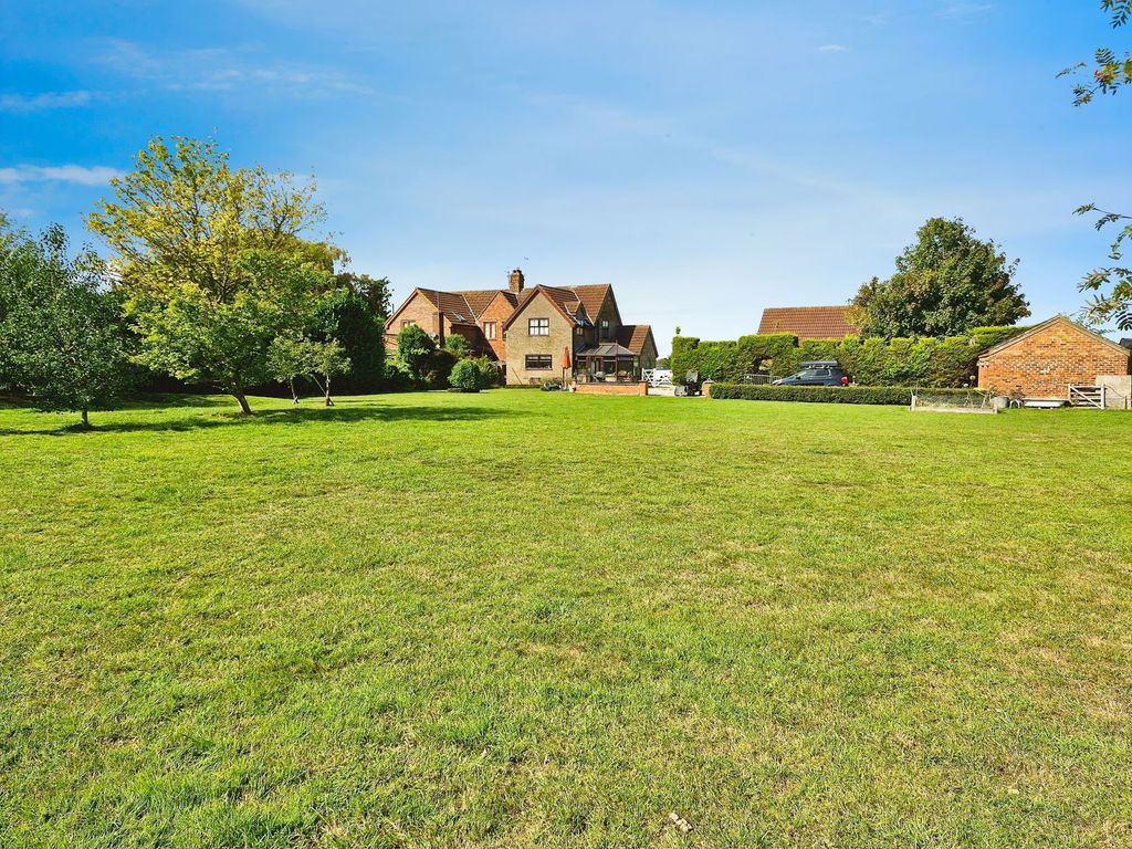 Property photo 1 of 22