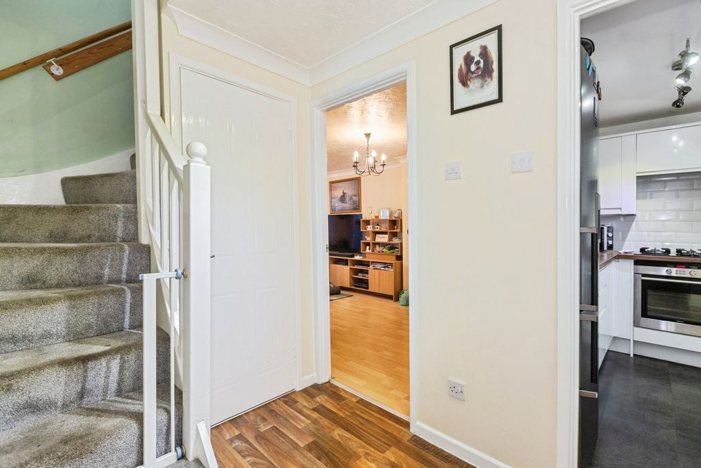 Property photo 2 of 19 Photo