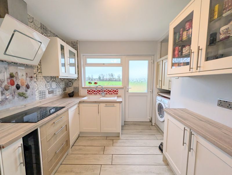 Property photo 2 of 16 Kitchen