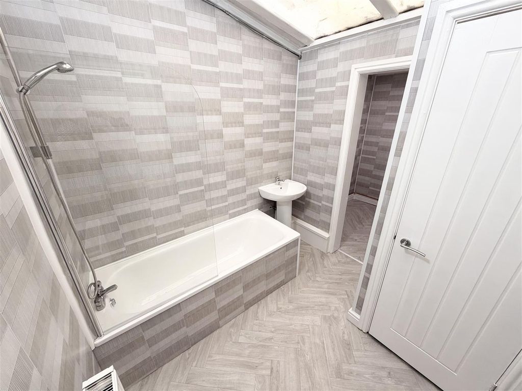 Property photo 2 of 21 Tempimagew1Aegi.Jpg