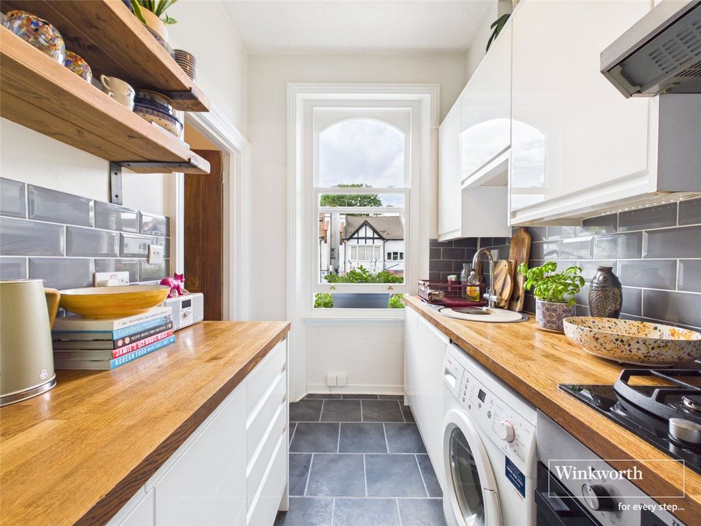 Property photo 2 of 12 Kitchen