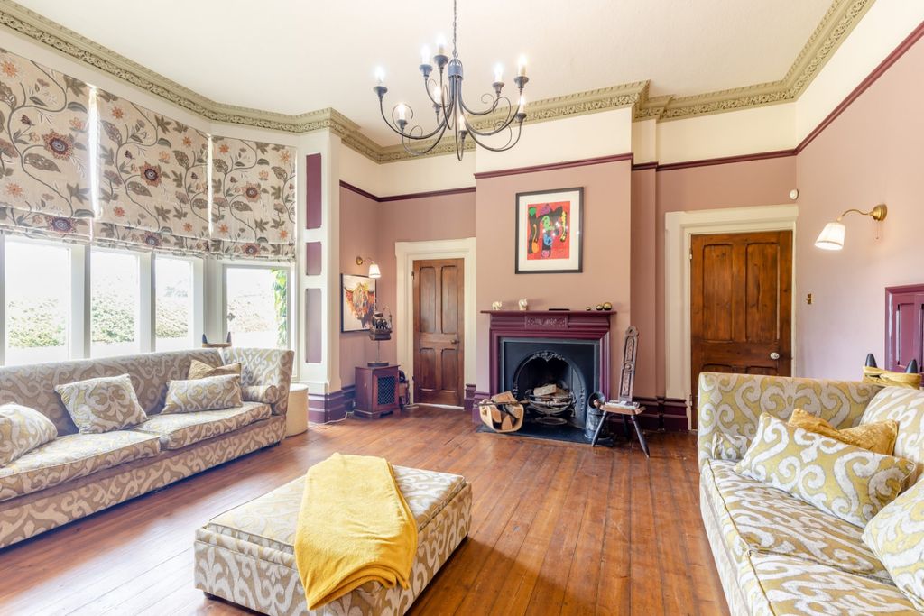 Property photo 3 of 28 Family Room