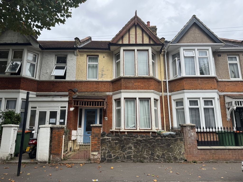 Property photo 1 of 16