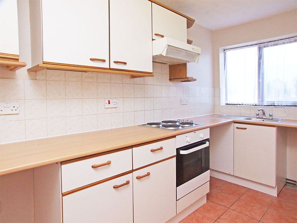 Property photo 3 of 5 Kitchen