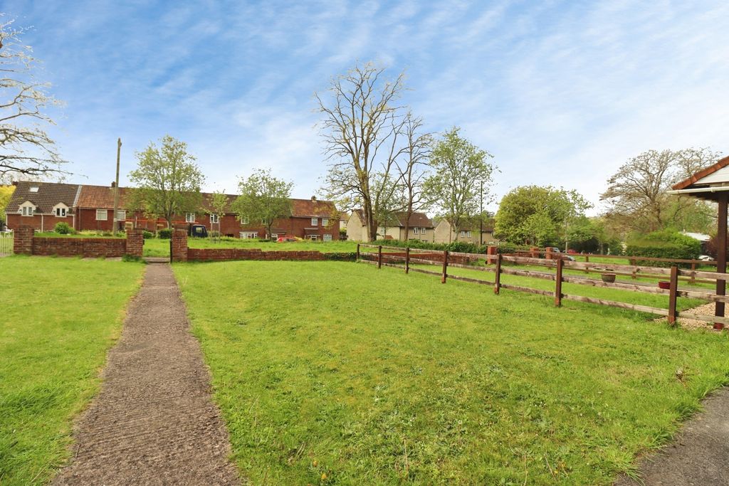 Property photo 2 of 16 Pbox-Img.Jpg