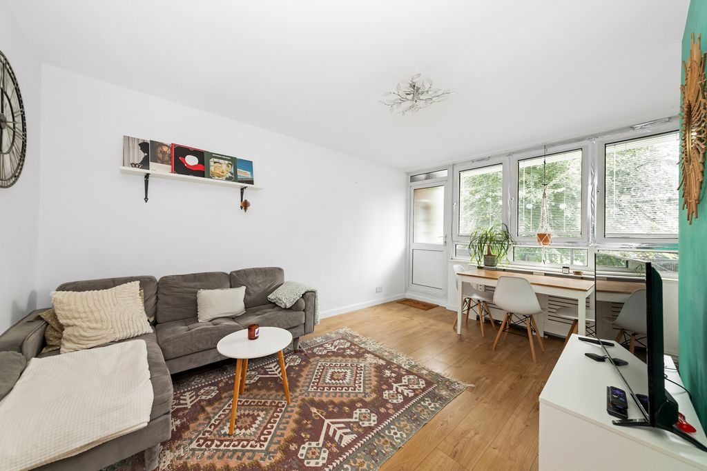 Property photo 1 of 12 Img_4590-2