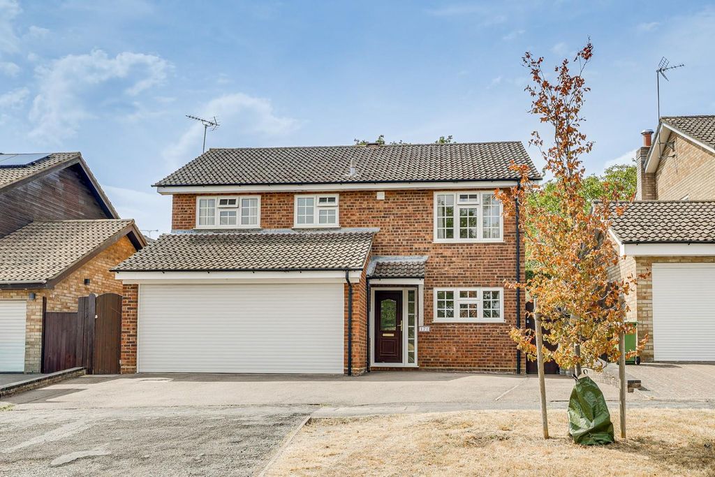 Property photo 1 of 24