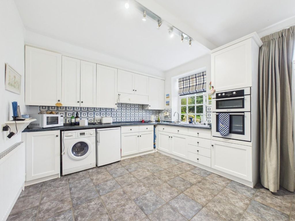 Additional image 5 of 4 bed semi-detached house for saleKendall Avenue, Nab Wood BD18