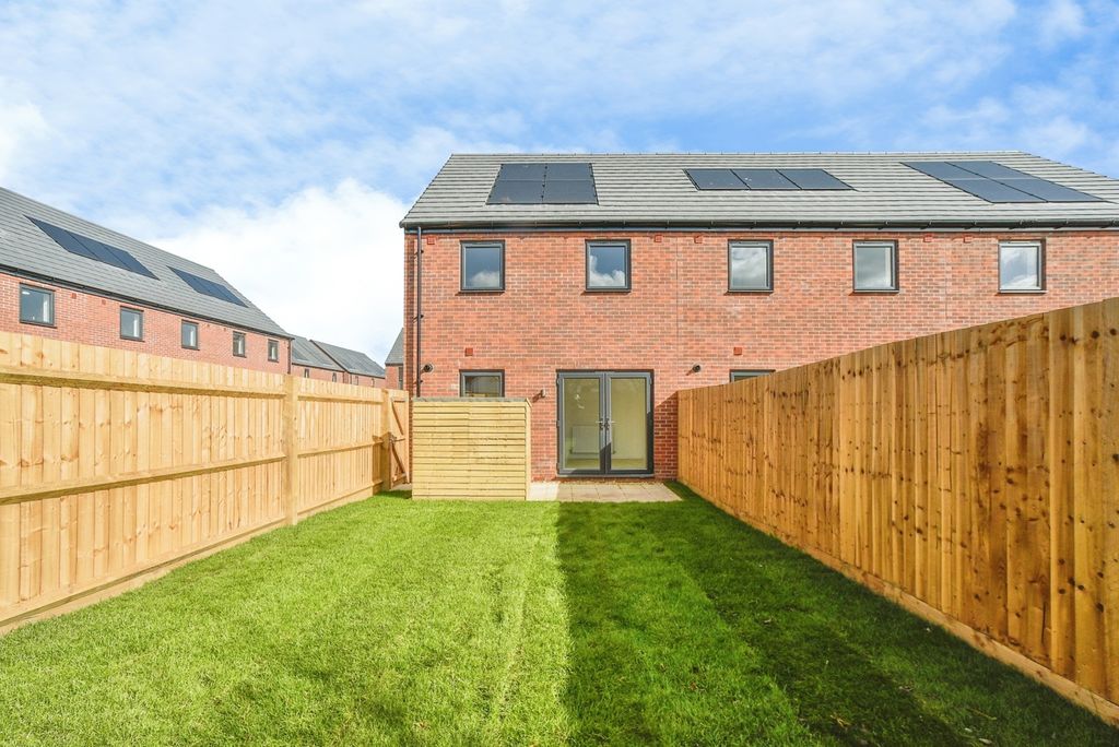 Property photo 3 of 23 Pbox-Img.Jpg