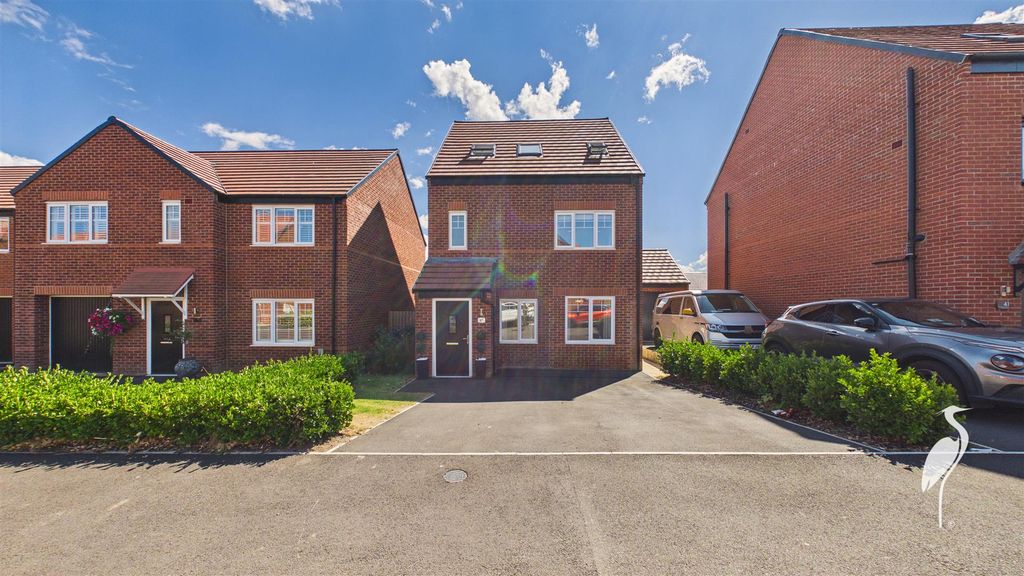 Property photo 2 of 41