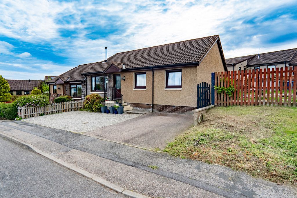 Property photo 1 of 36