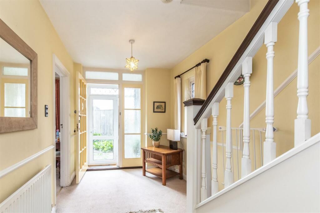 Property photo 2 of 16 Photo 11