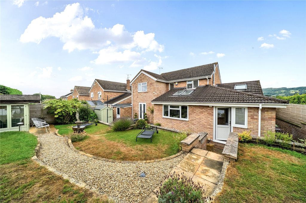 Property photo 2 of 21 Picture No. 19