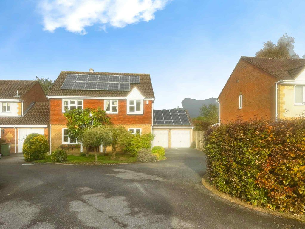 Property photo 3 of 33