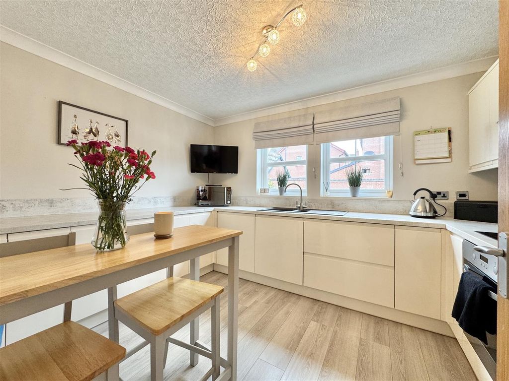 Property photo 3 of 17 Img_1759.Jpeg