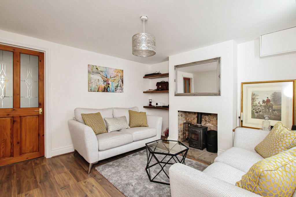 Property photo 3 of 15 Photography