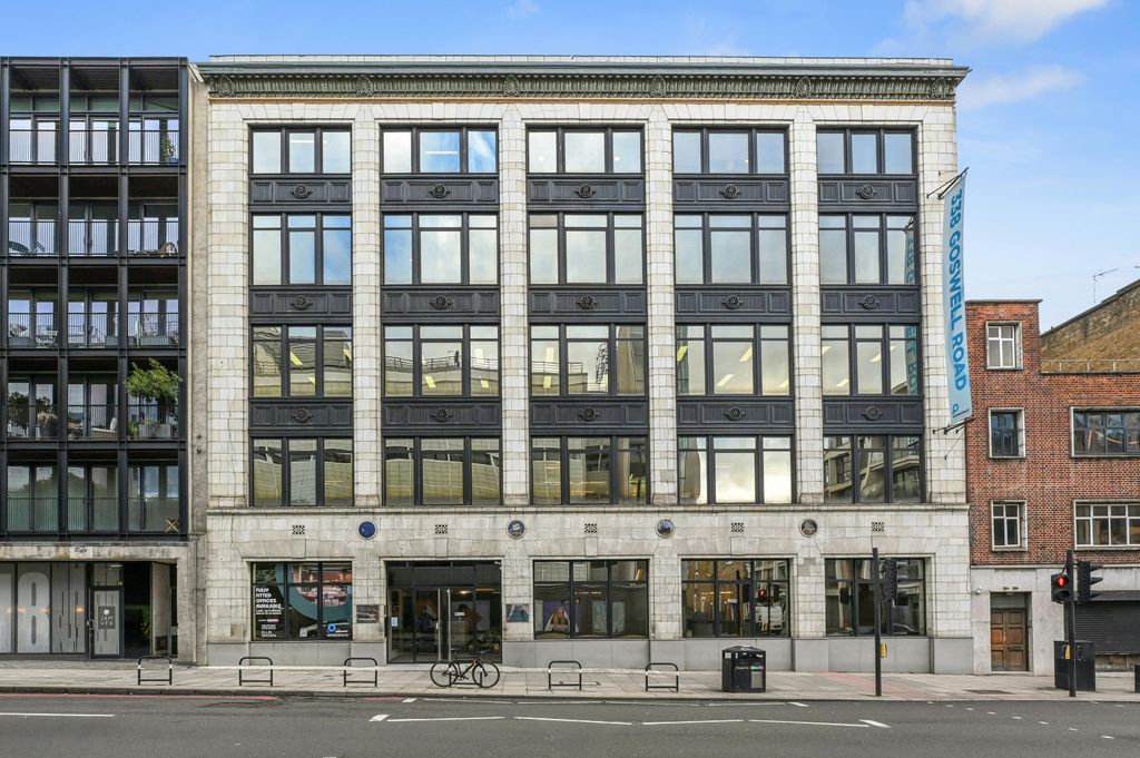 Property photo 3 of 30 Ol-Bc-338Goswellroad-50.Jpg