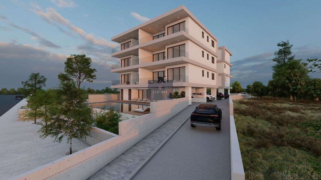 Property photo 3 of 31